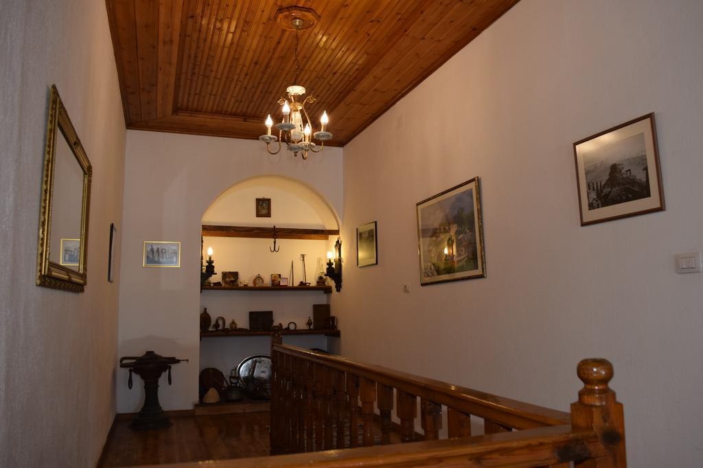 Hotel Gjirokastra מראה חיצוני תמונה